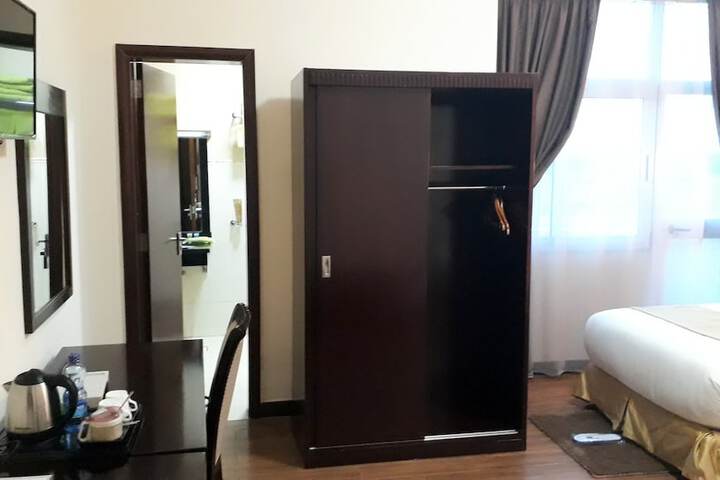 Room 15 of 88