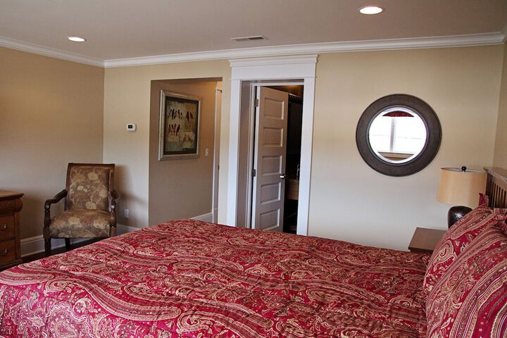 Room 14 of 33