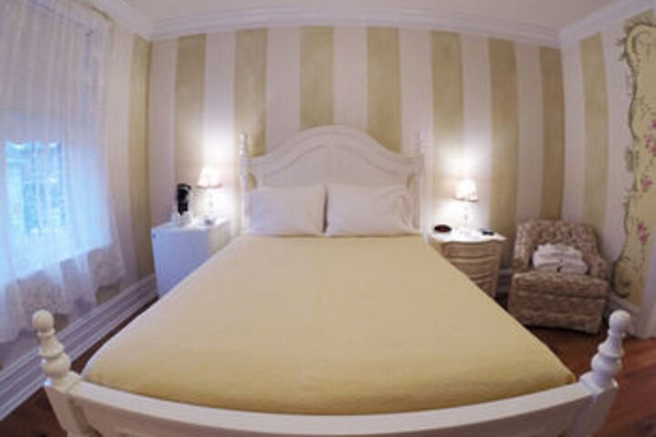 Room 56 of 100
