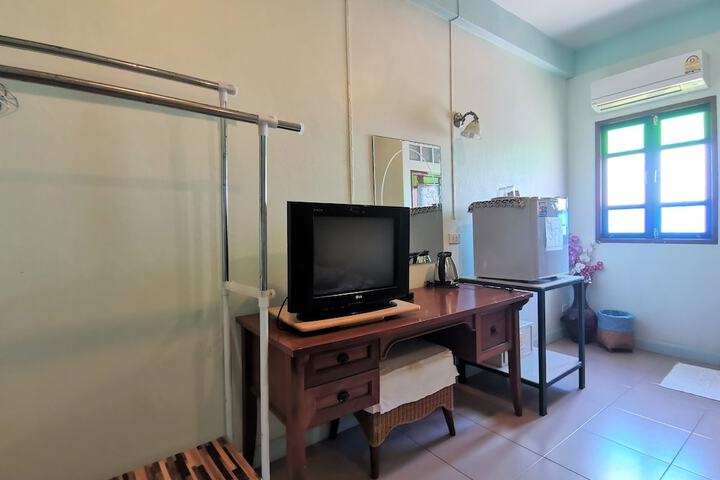 Room 16 of 30