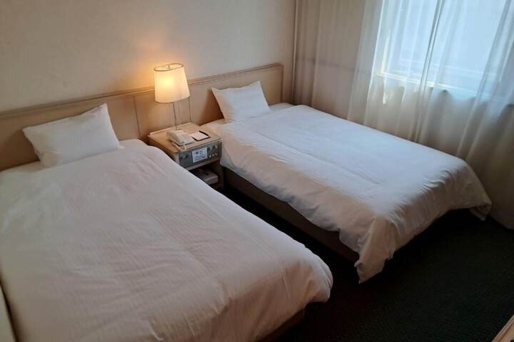 Room 60 of 99