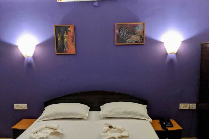 Room 12 of 29