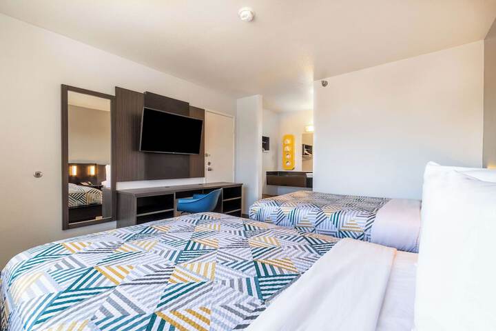 Double Room Disability Accessible (4 of 16)