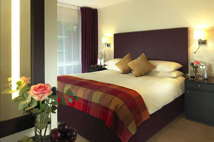 Room 3 of 154