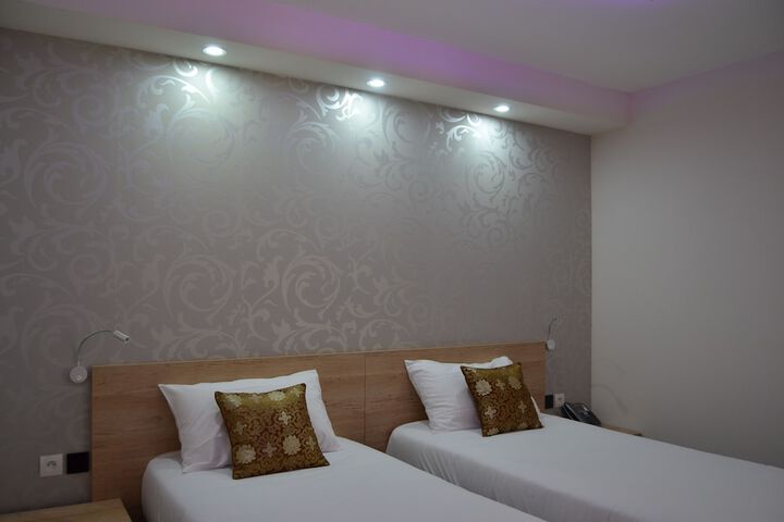 Room 3 of 51