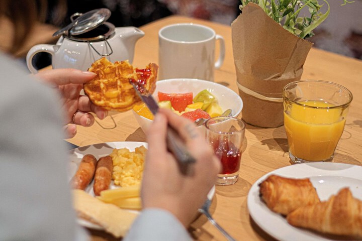 Breakfast/Coffee Service 81 of 149