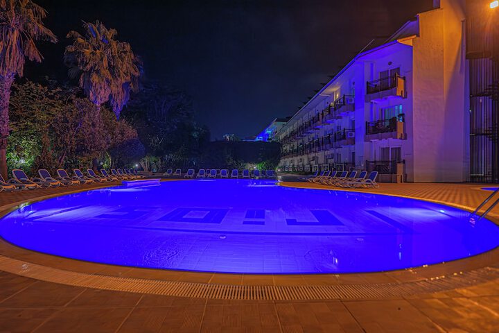 Pool 34 of 76