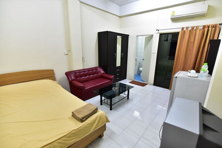 Room 5 of 36