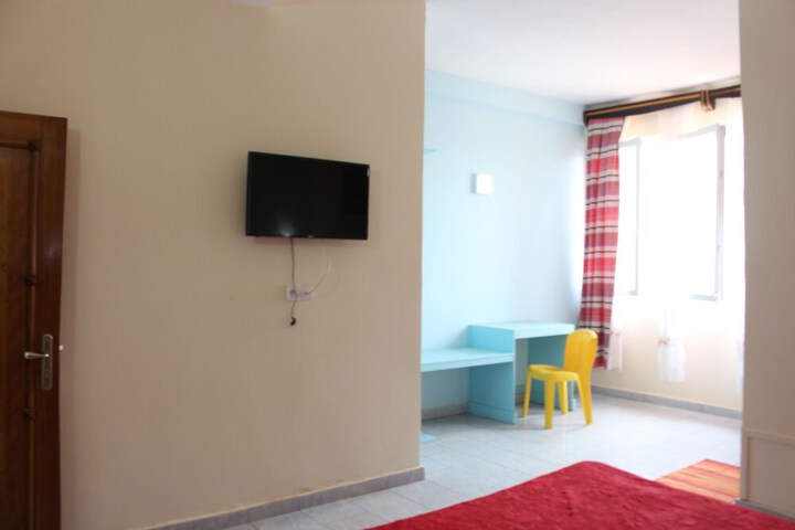 Room 17 of 52