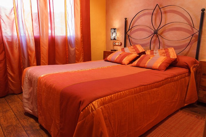 Room 6 of 183