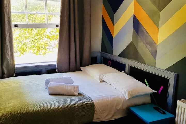 Room 59 of 106