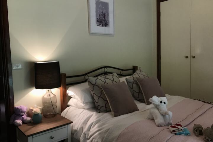 Room 6 of 33