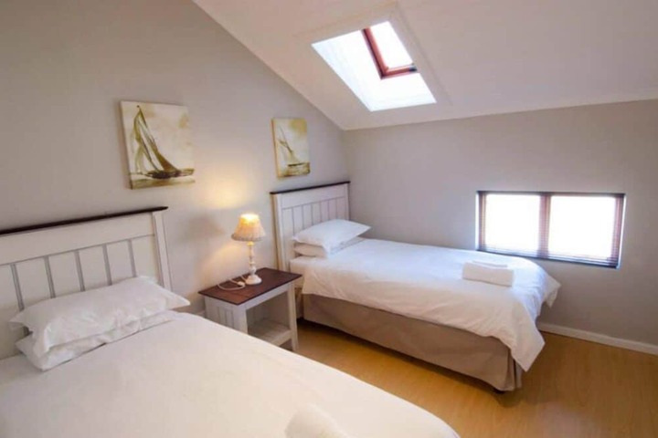 Room 8 of 23