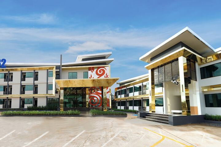 B2 Udon Premier Hotel