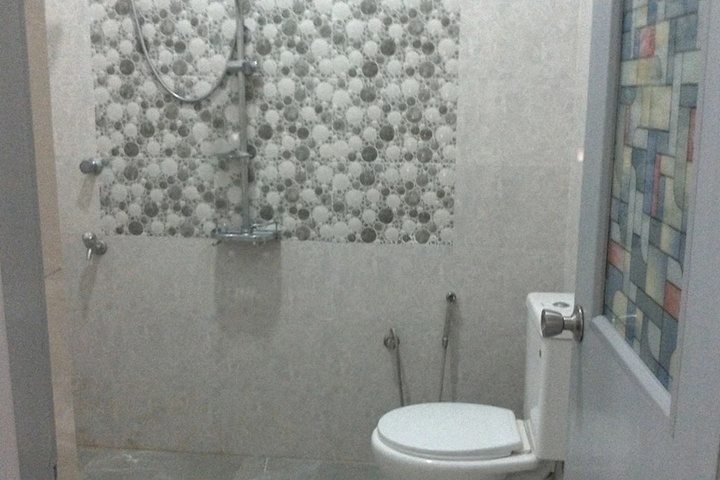 Room 9 of 14