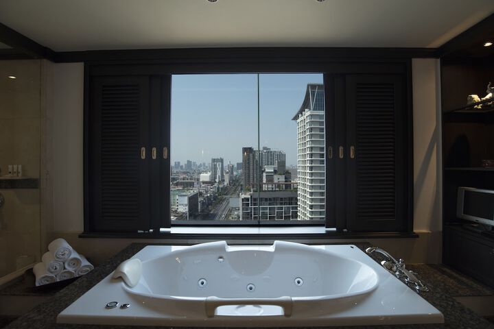 Room 53 of 129