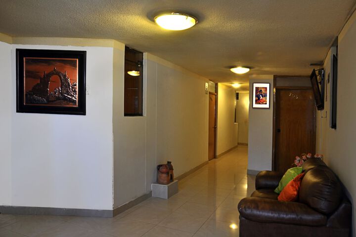 Ballroom/Hall 34 of 42