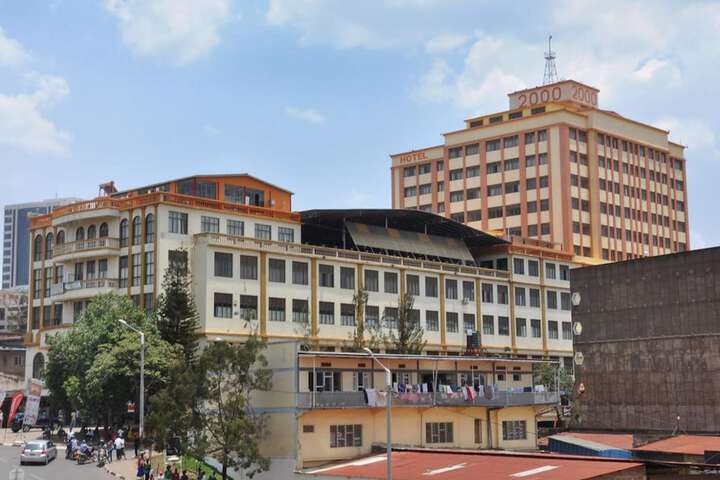 2000 HOTEL Downtown Kigali
