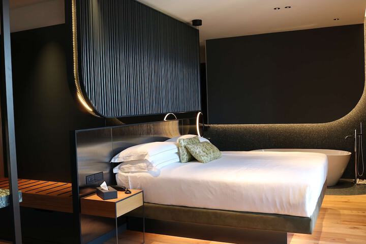 Room 15 of 70