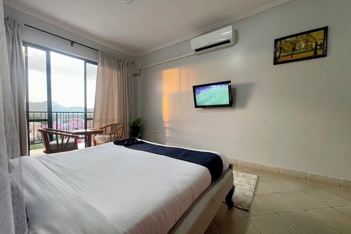 Room 15 of 72