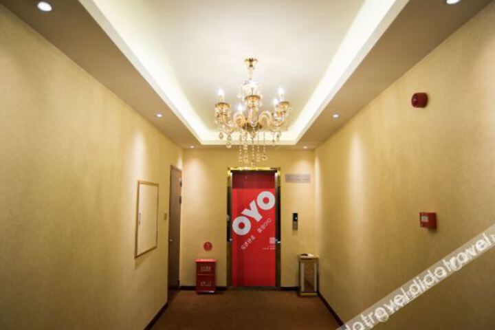 Hotel Interior 11 of 14