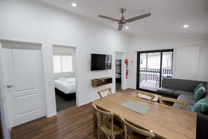 Room 20 of 76