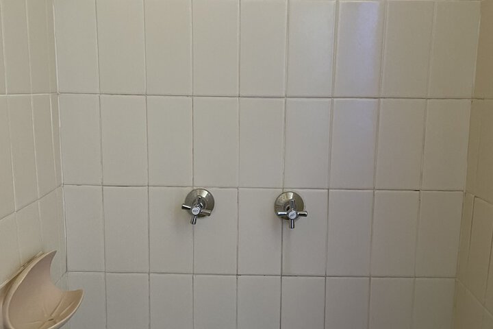 Room 5 of 7