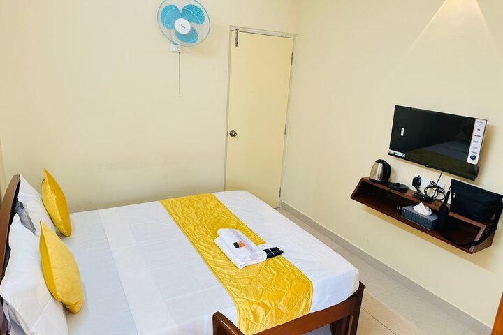 Room 4 of 24