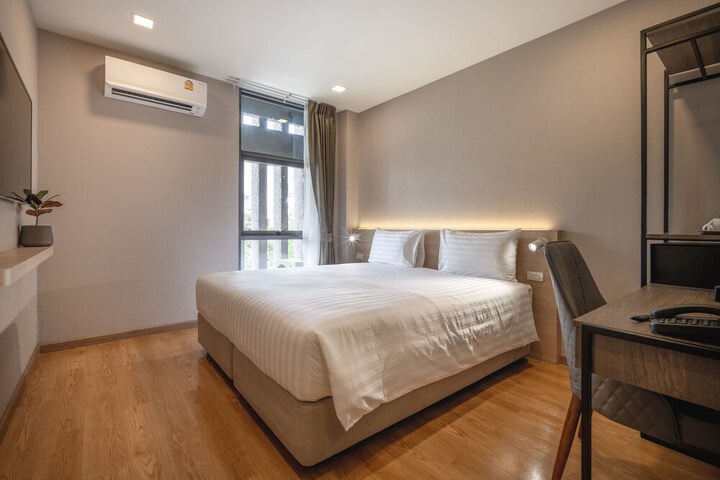 Room 19 of 40
