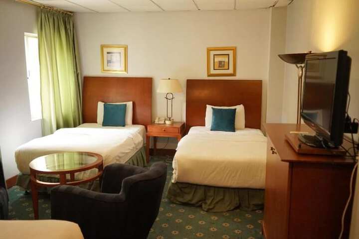 Room 21 of 49