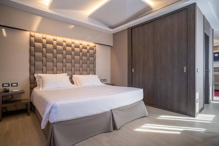 Room 34 of 68