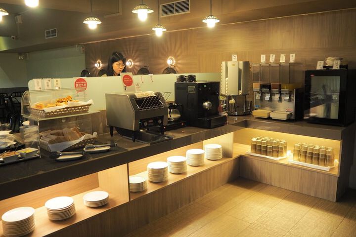 Breakfast/Coffee Service 51 of 65