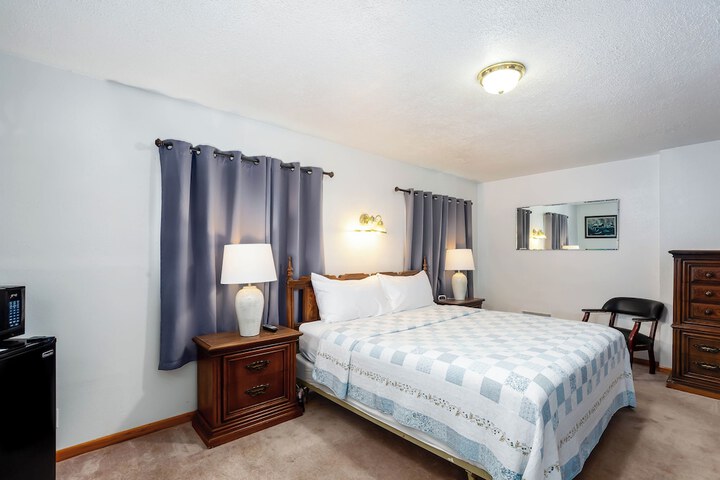 Room 18 of 30