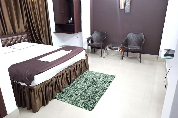 Room 5 of 20