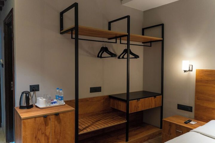 Room 30 of 73