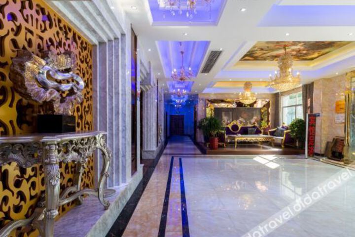 Hotel Interior 11 of 26