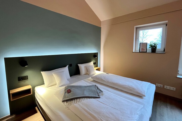 Room 3 of 24