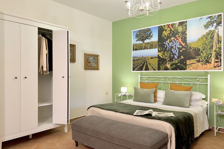 Room 27 of 49