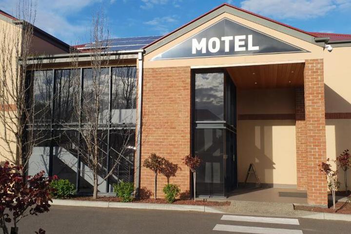 Hogans Motel
