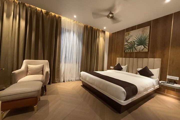 Room 7 of 27