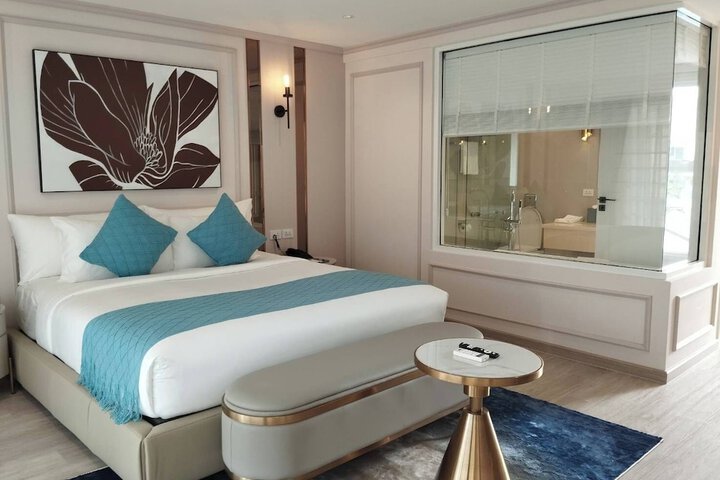 Room 75 of 171