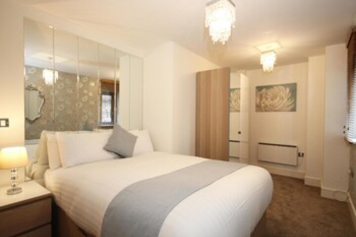 Room 81 of 141