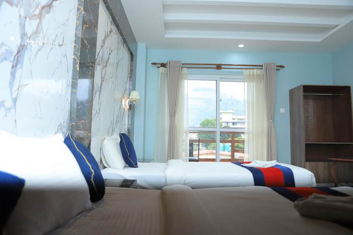Room 13 of 48