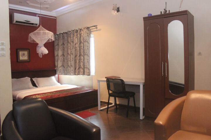 Room 10 of 45