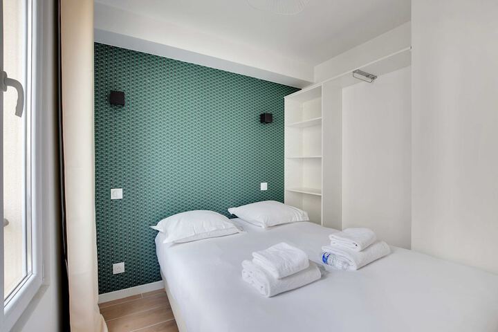 Room 10 of 92