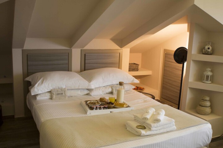 Room 10 of 91