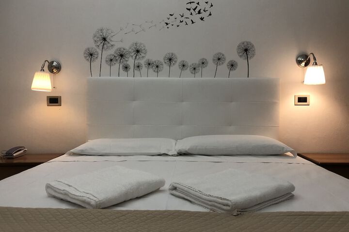 Room 15 of 46