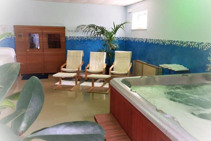 Room 8 of 21