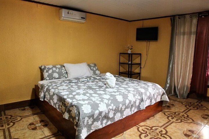 Room 22 of 68