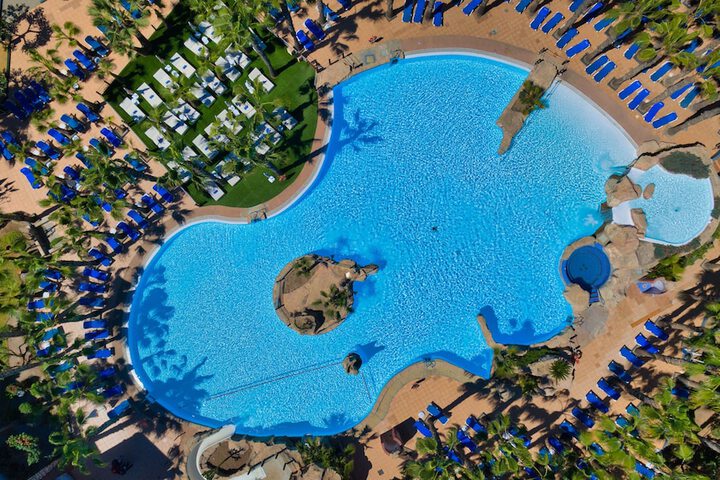 Pool 53 of 77